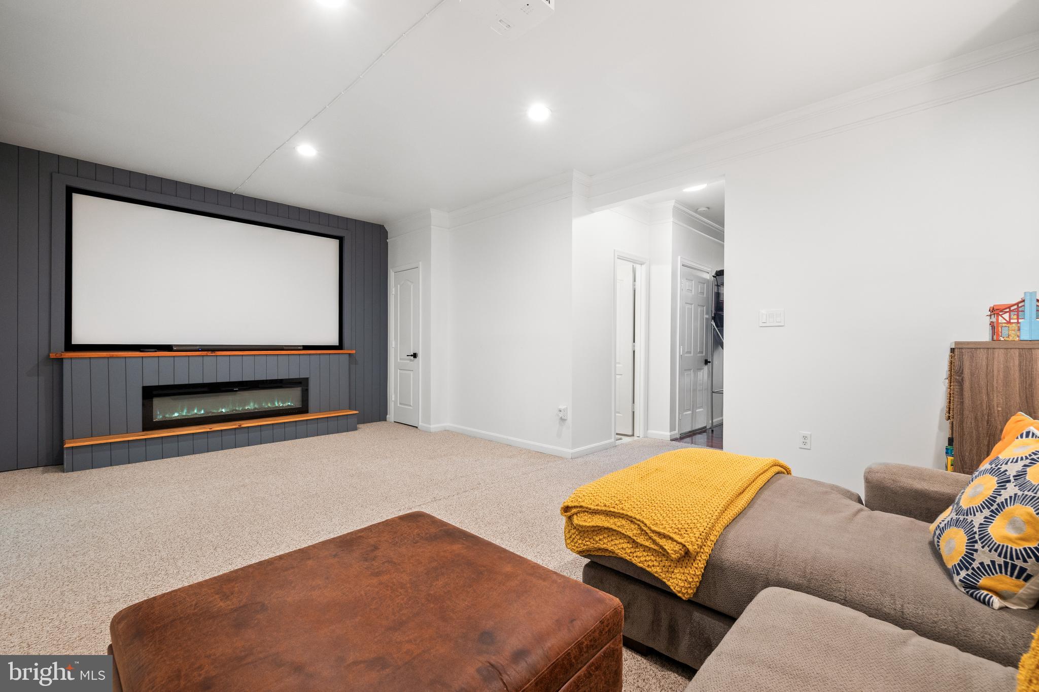 CAMERON STATION - Residential