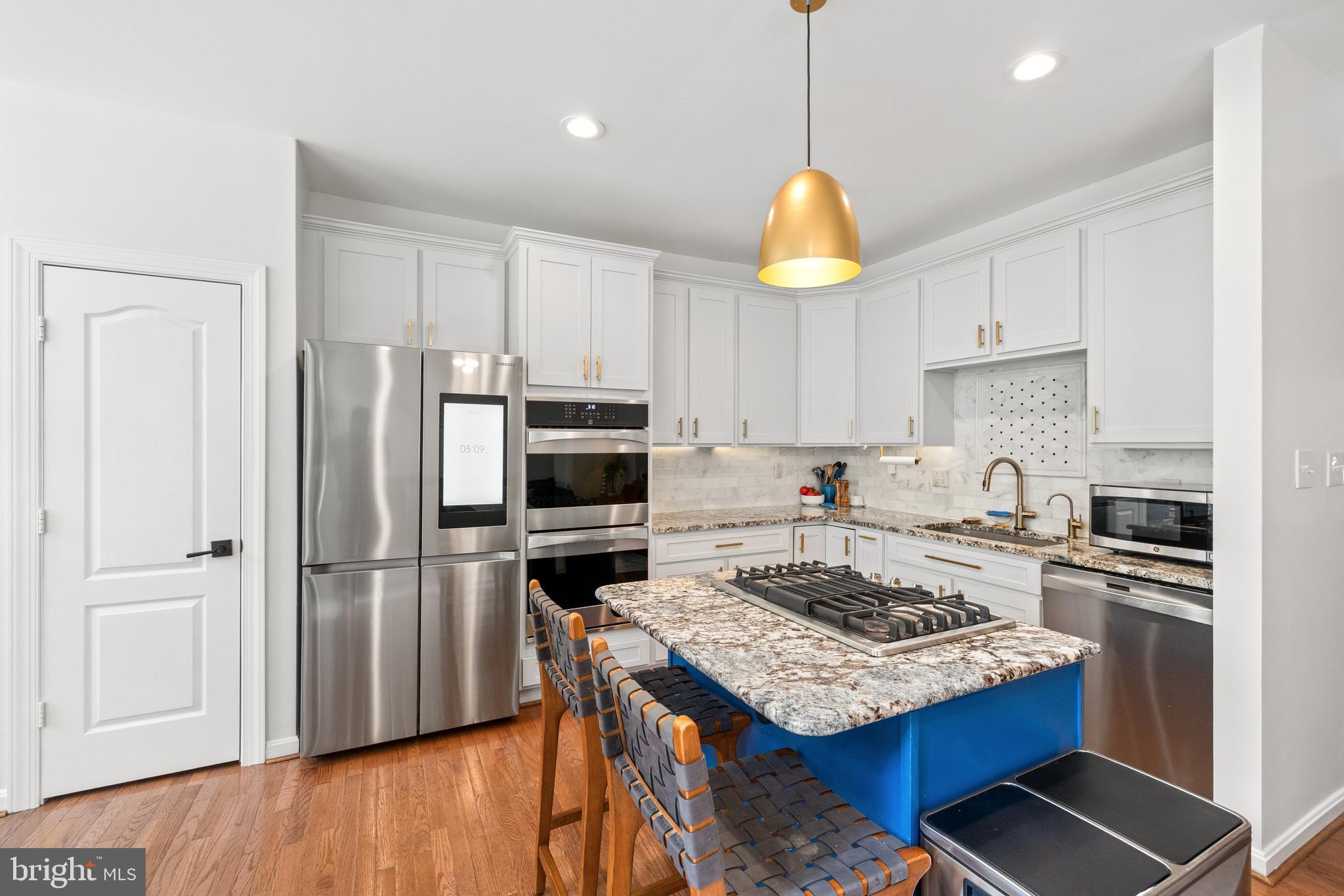 CAMERON STATION - Residential