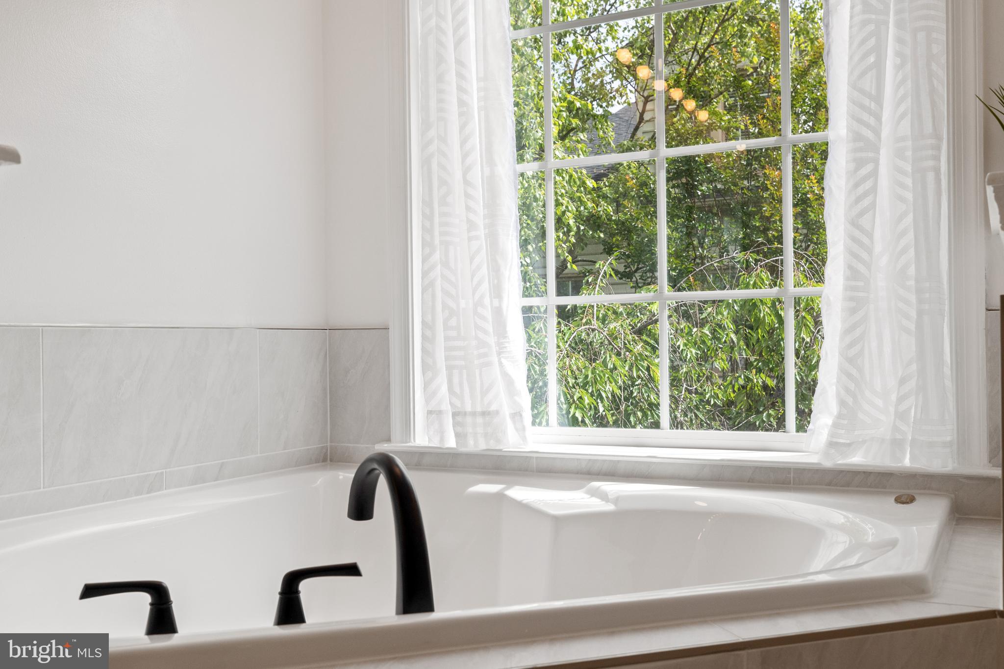 CAMERON STATION - Residential