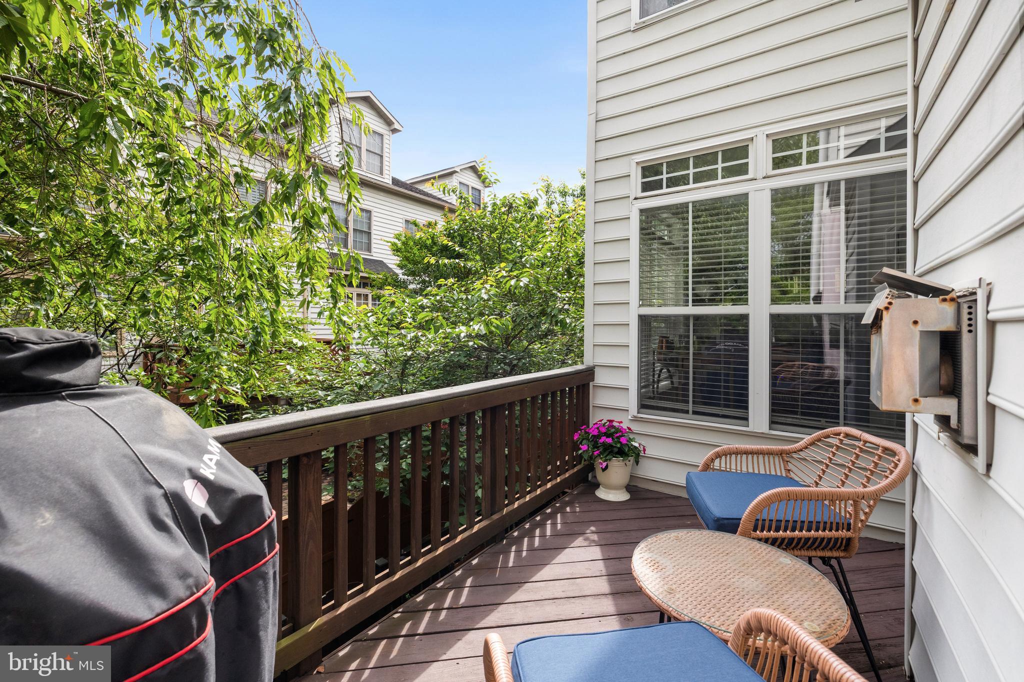 CAMERON STATION - Residential