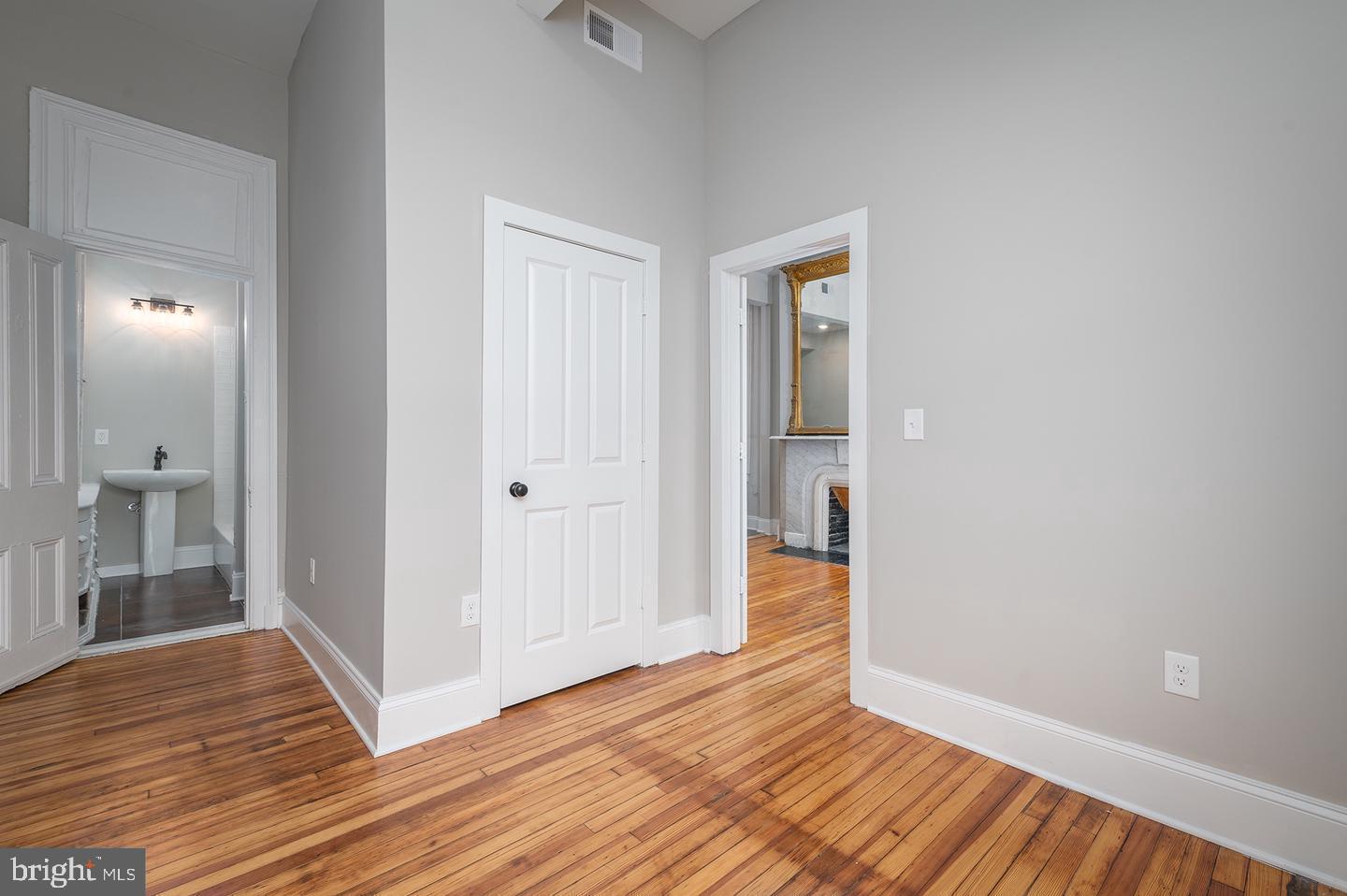 BOLTON HILL HISTORIC DISTRICT - Residential Lease