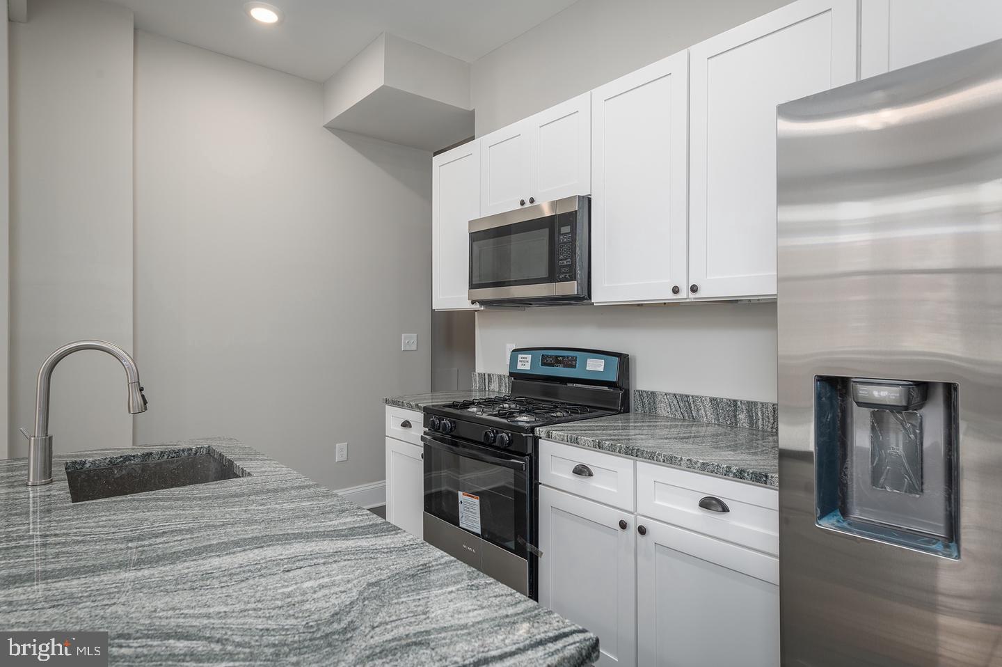 BOLTON HILL HISTORIC DISTRICT - Residential Lease