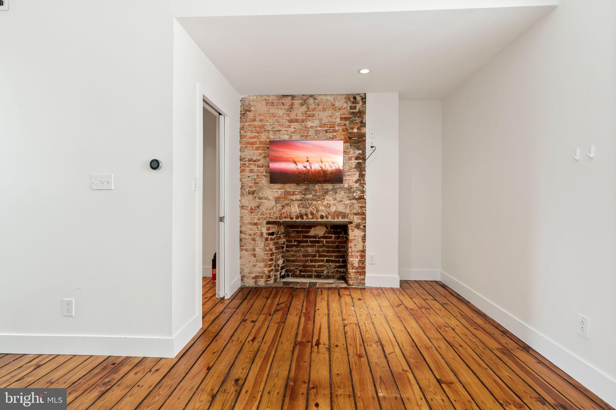 WASHINGTON SQ WEST - Residential Lease