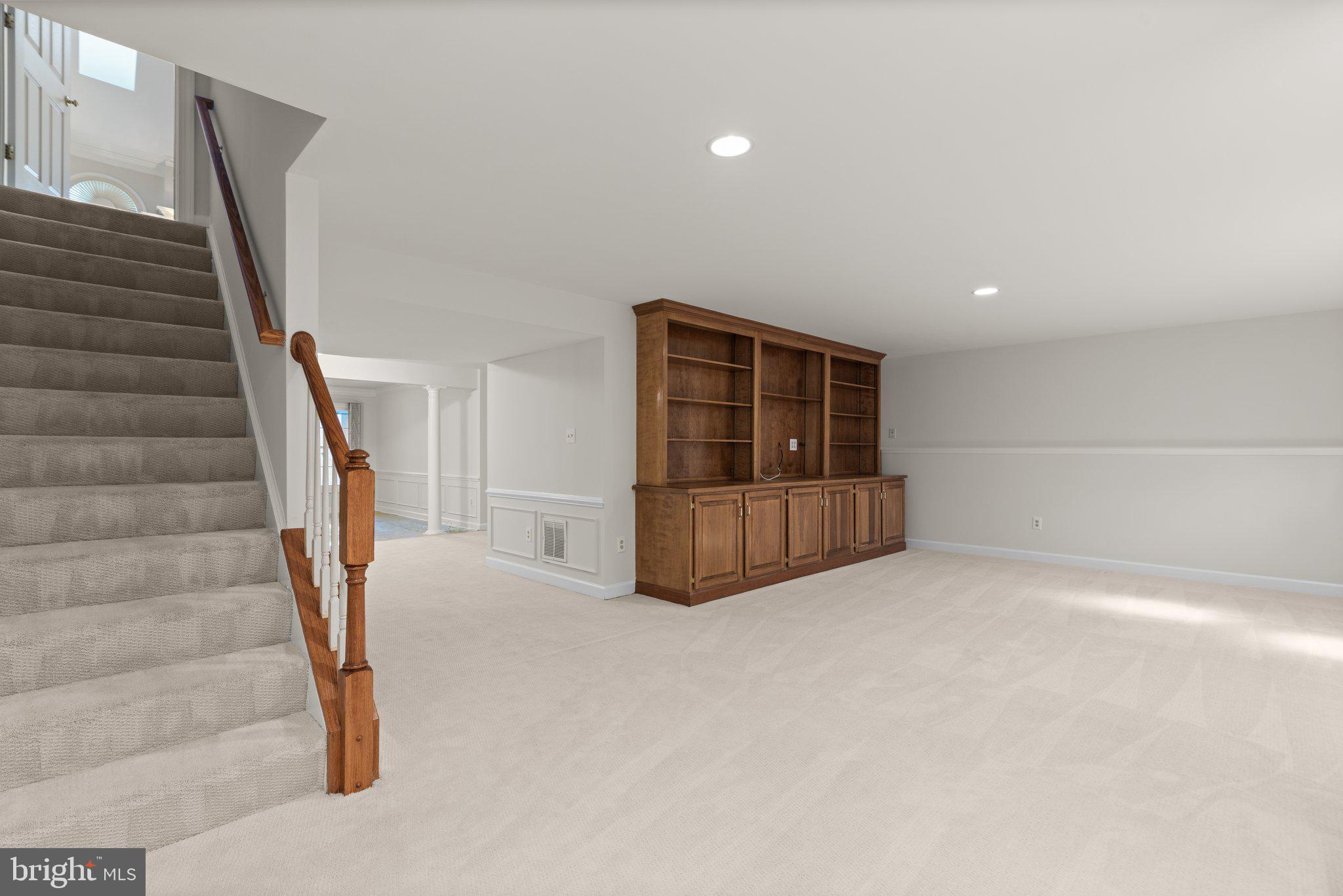 HIGHLAND MEADOWS - Residential