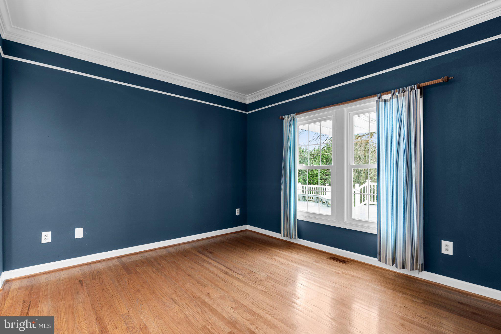 HIGHLAND MEADOWS - Residential