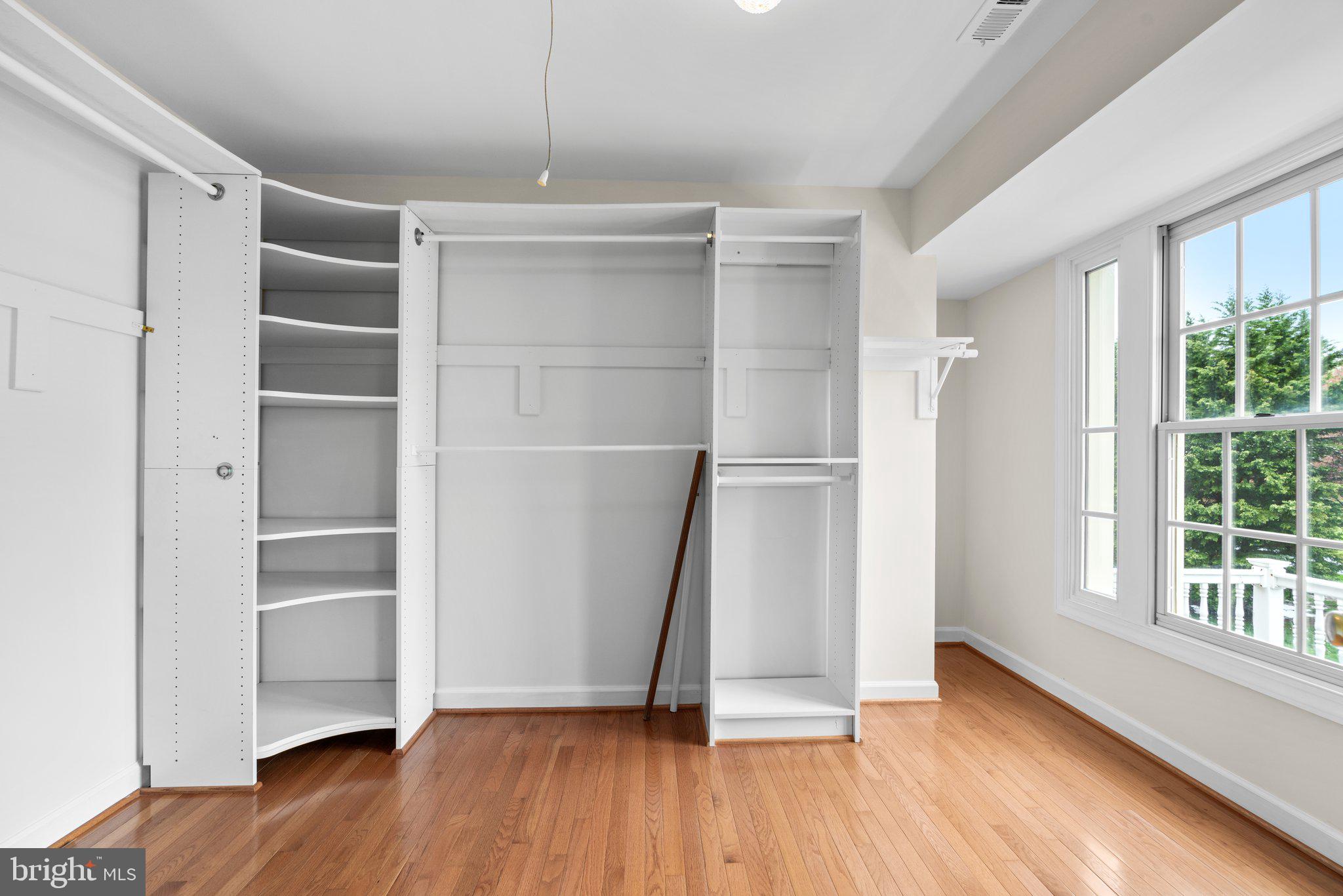 HIGHLAND MEADOWS - Residential