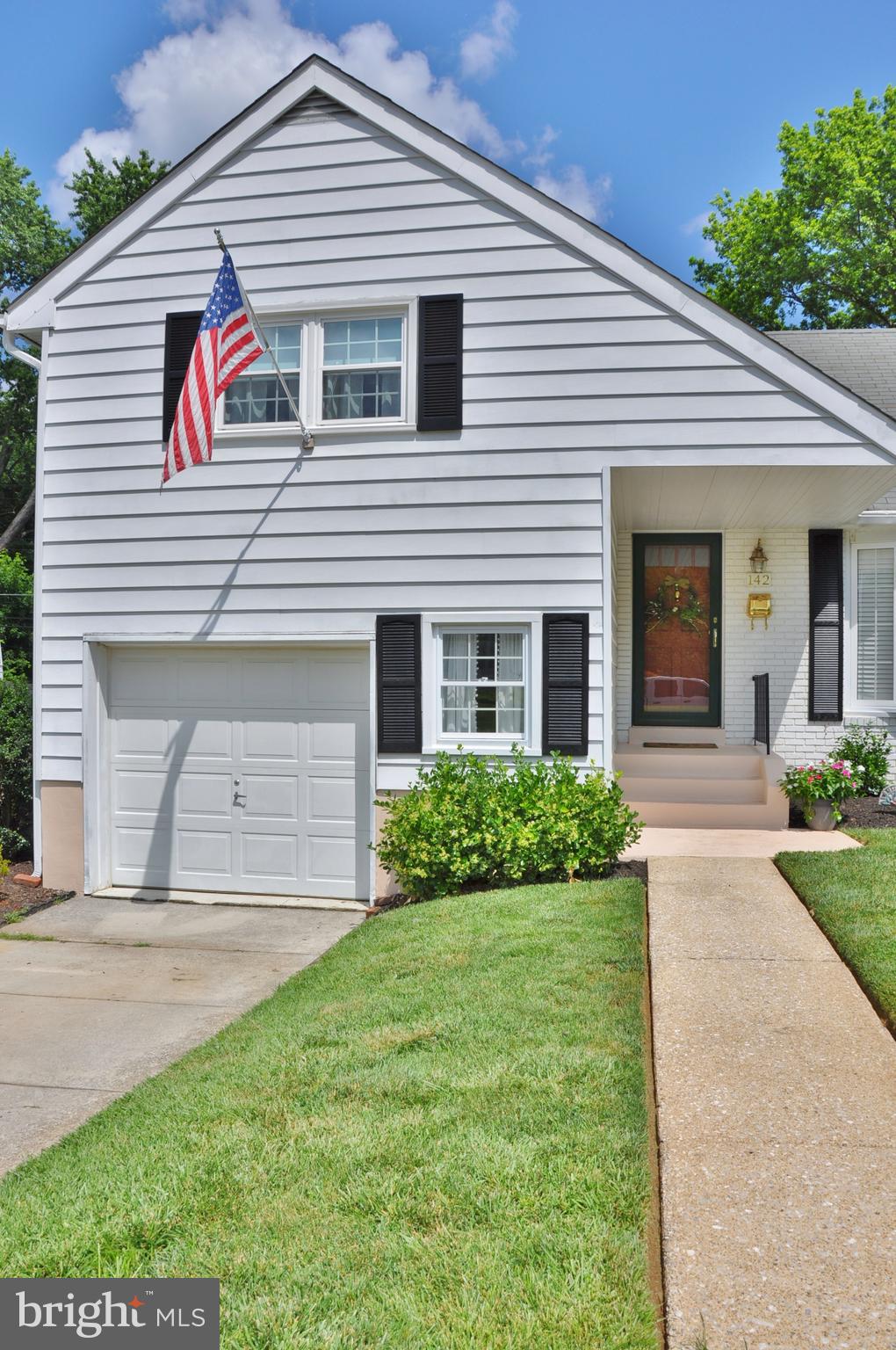 ORCHARD HILLS - Residential