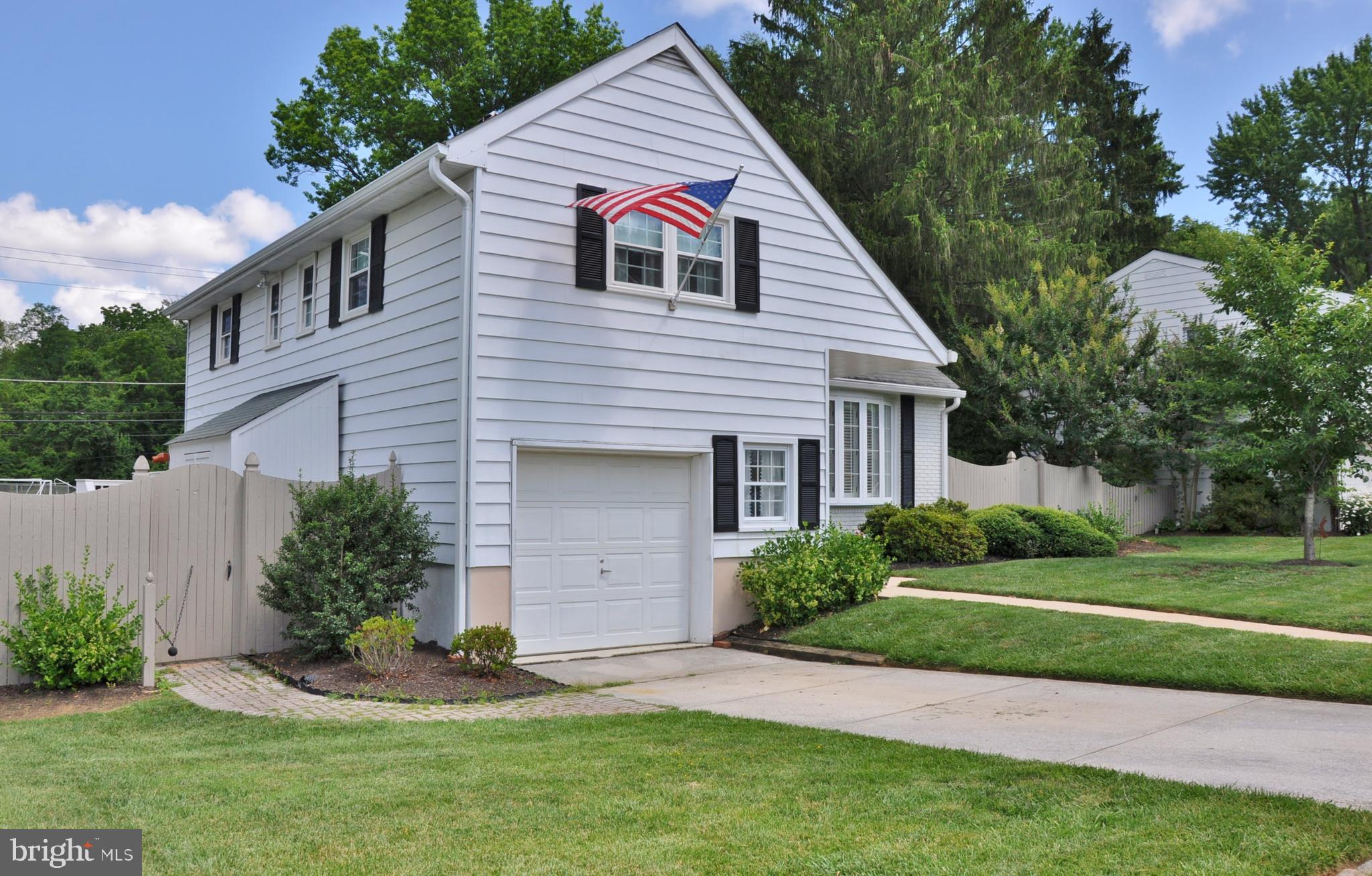 ORCHARD HILLS - Residential