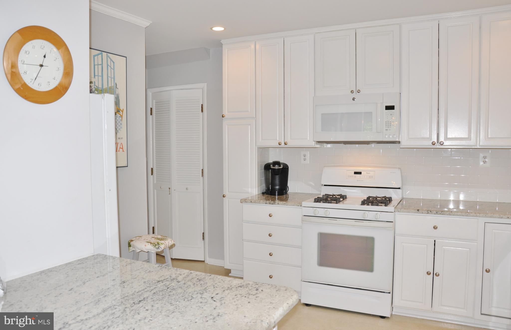 ORCHARD HILLS - Residential