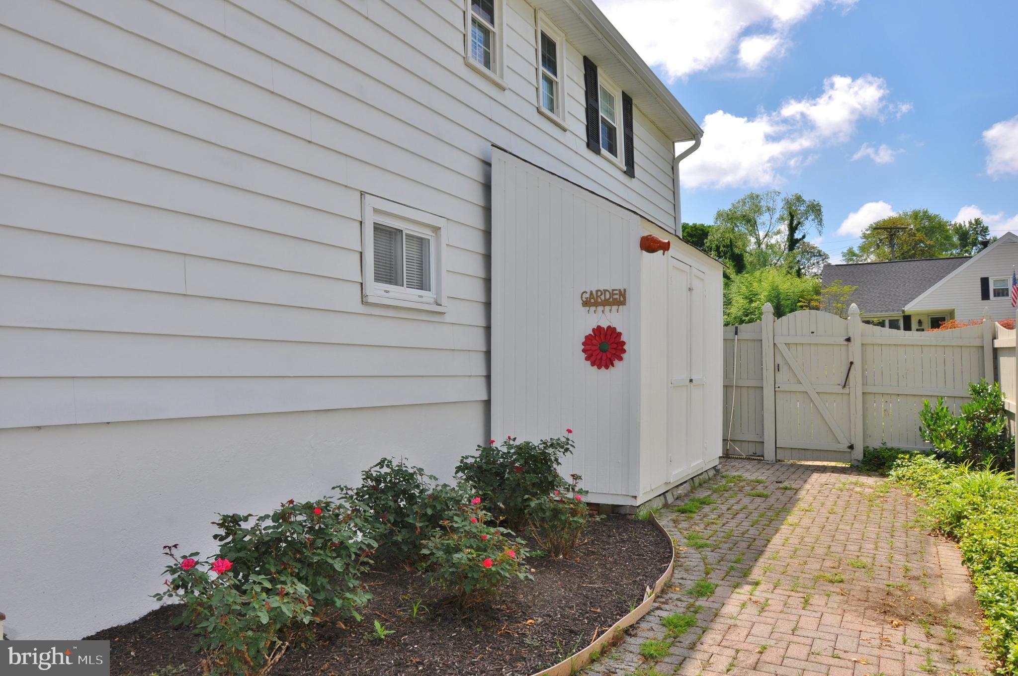 ORCHARD HILLS - Residential