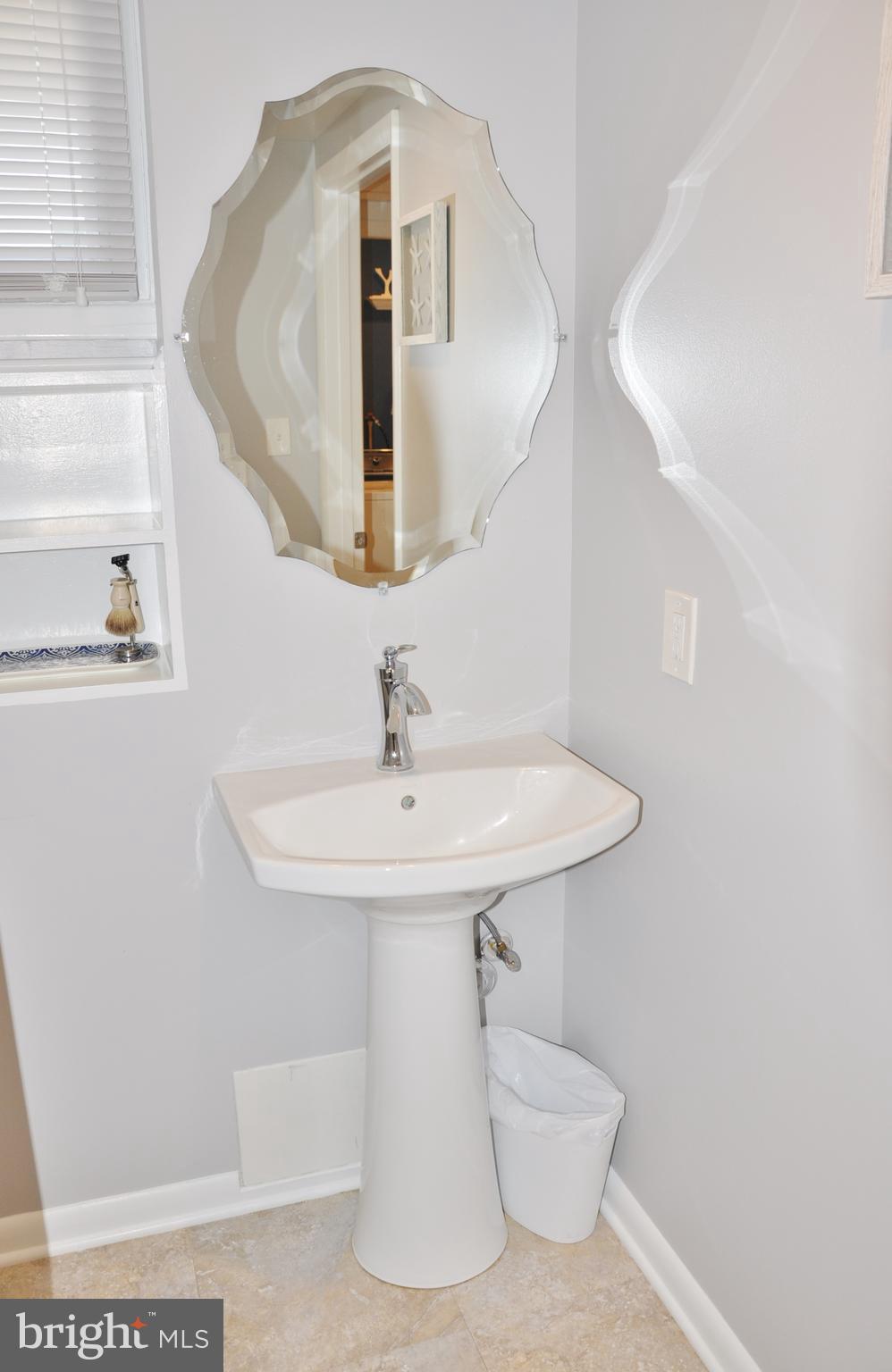 ORCHARD HILLS - Residential