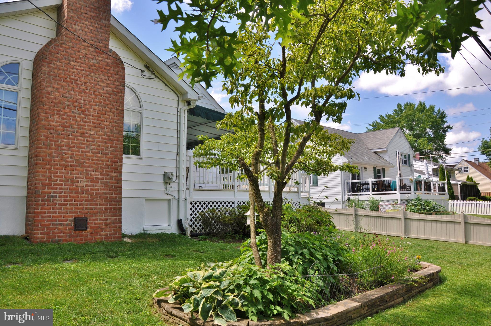 ORCHARD HILLS - Residential