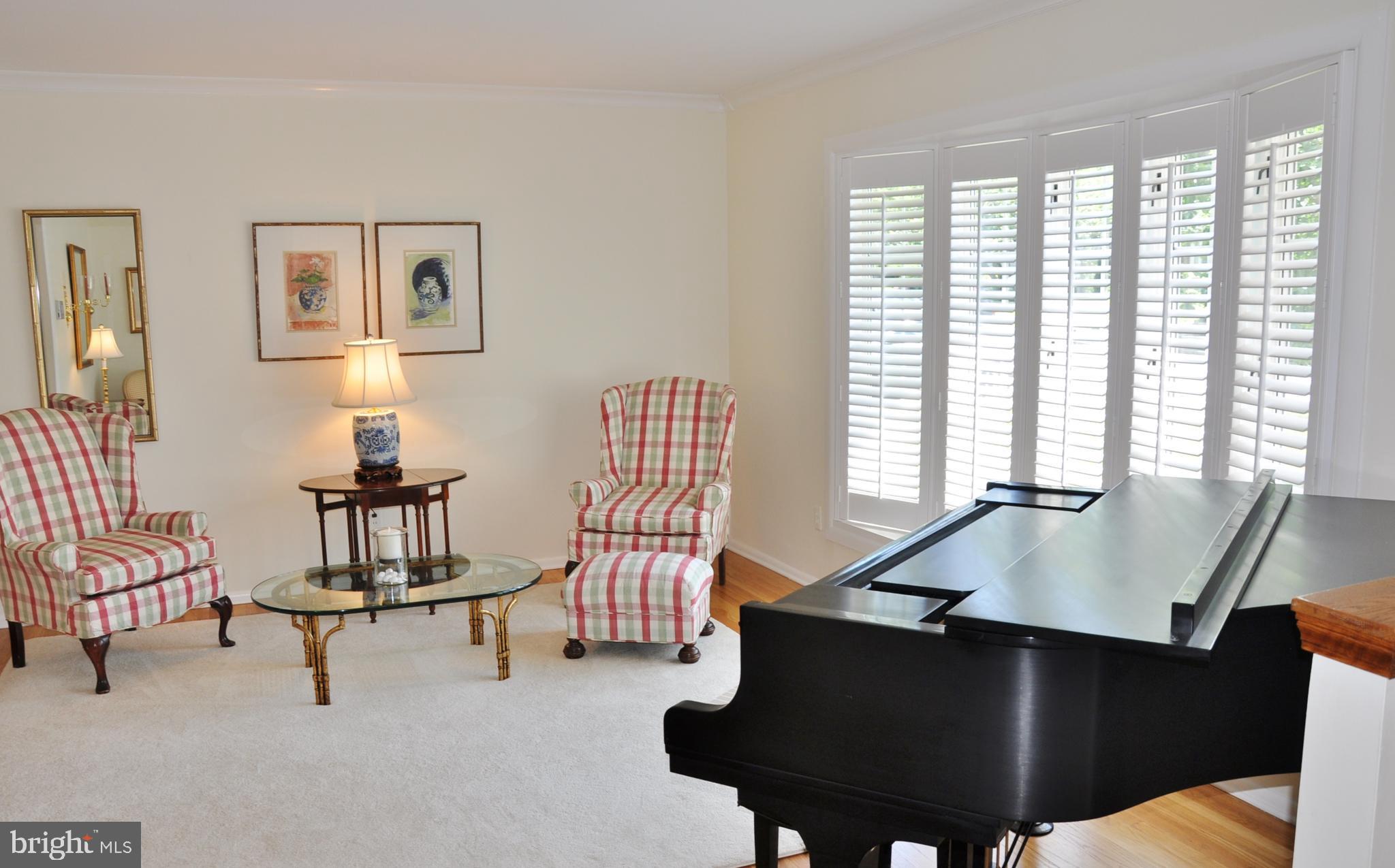 ORCHARD HILLS - Residential