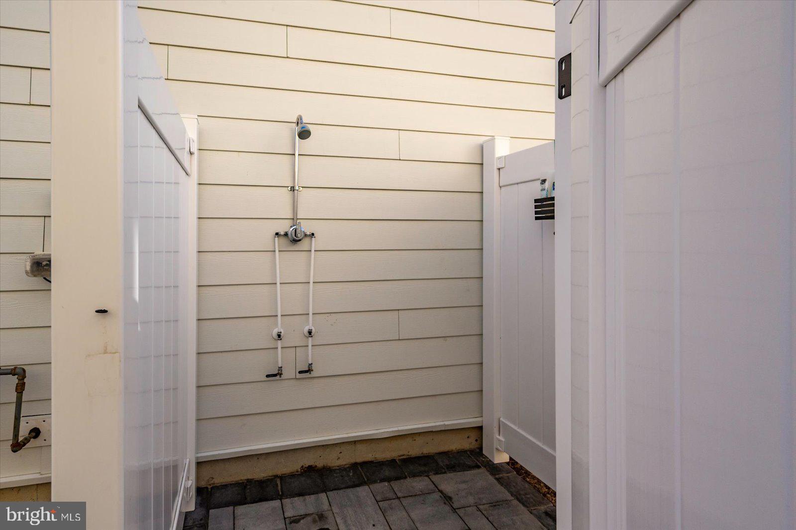 BAYSIDE - Residential