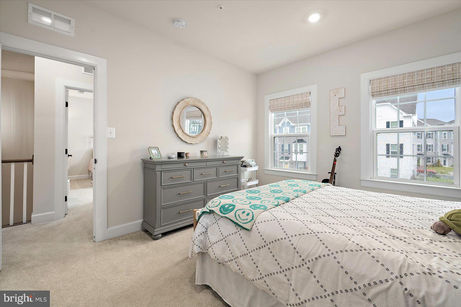 BAYSIDE - Residential