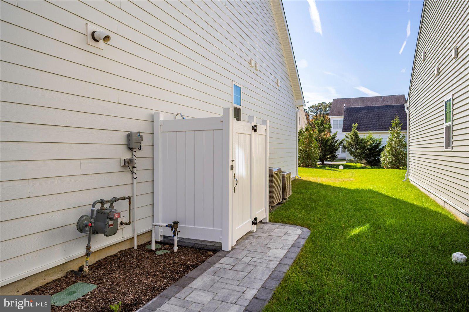 BAYSIDE - Residential