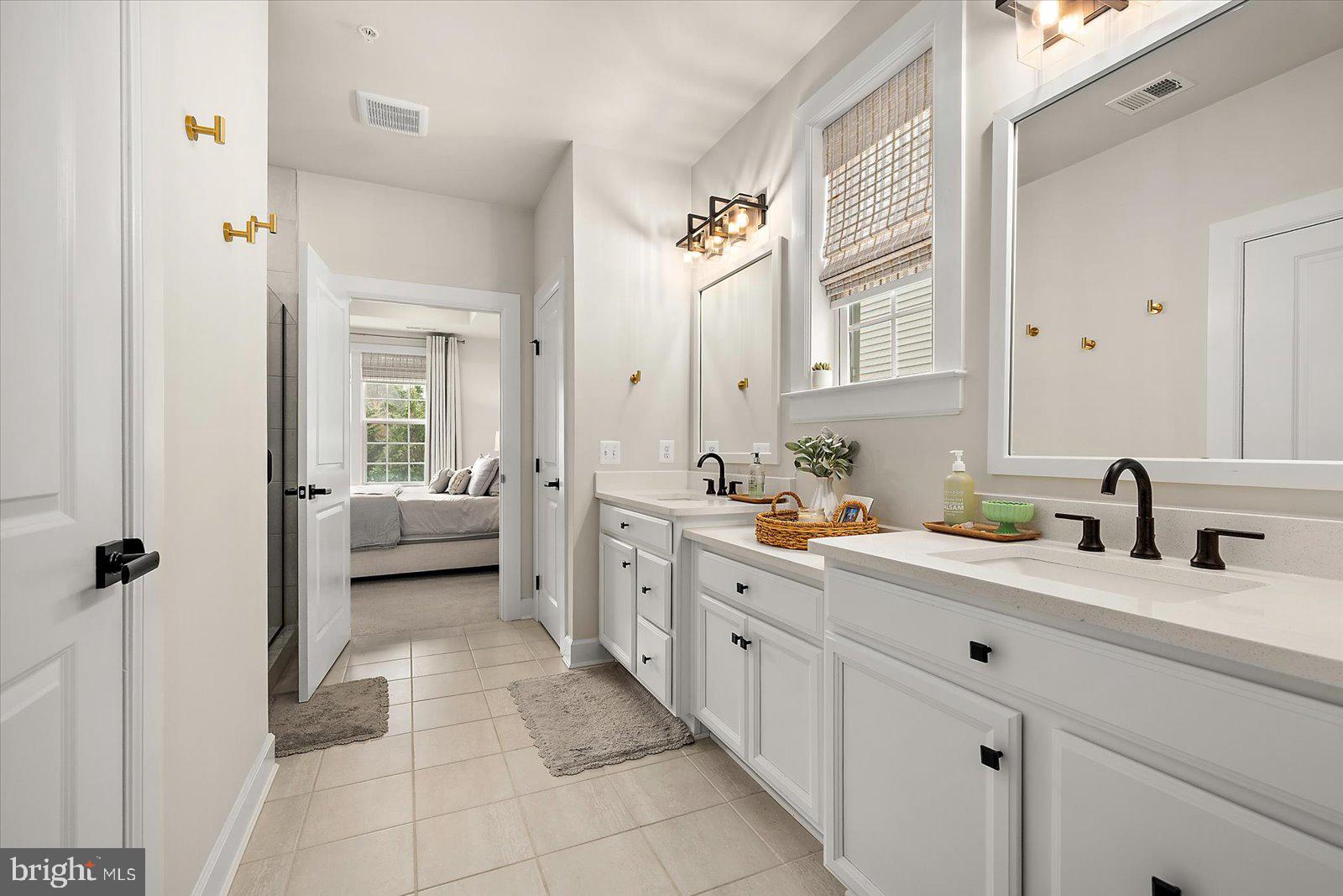 BAYSIDE - Residential