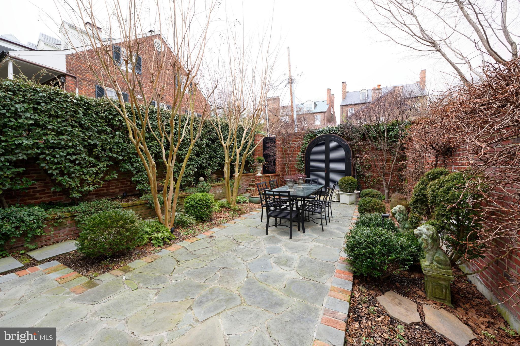 OLD TOWN - Residential