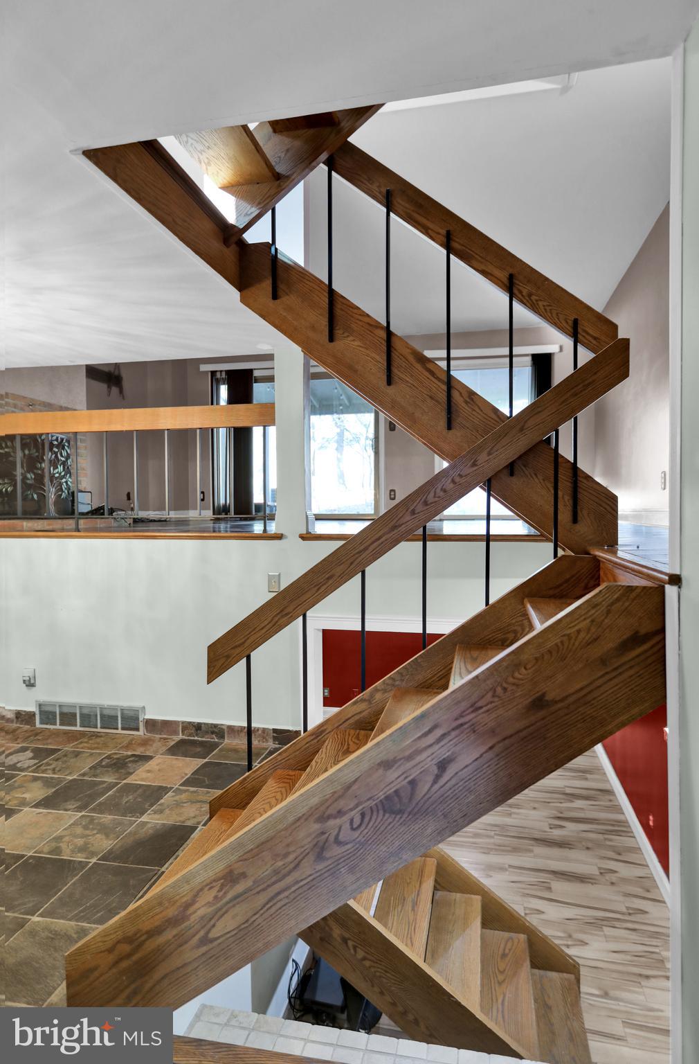 FLYING HILLS - Residential