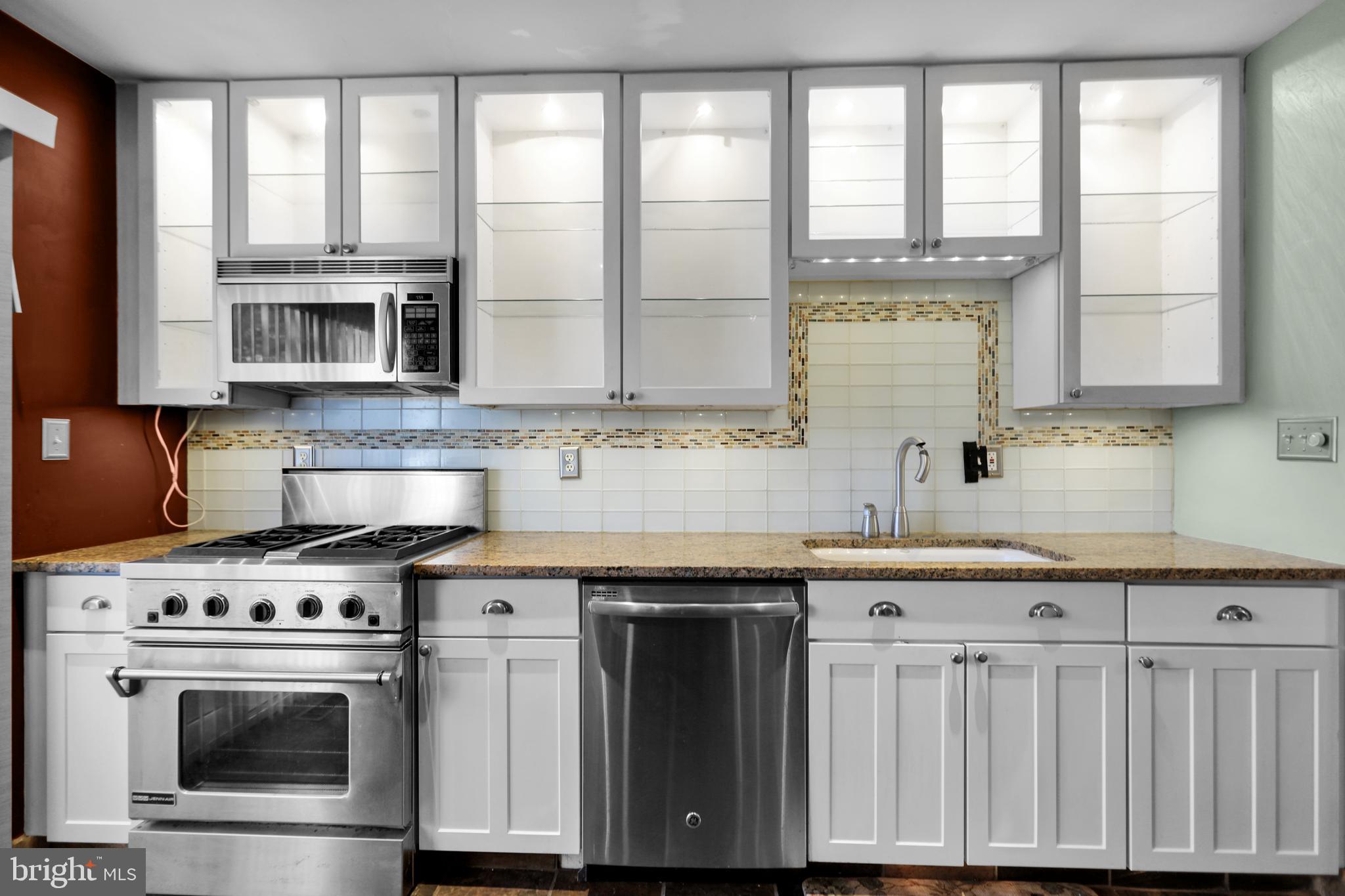 FLYING HILLS - Residential