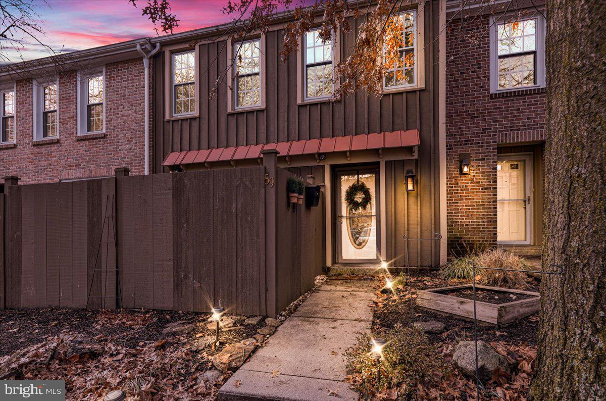 FLYING HILLS - Residential