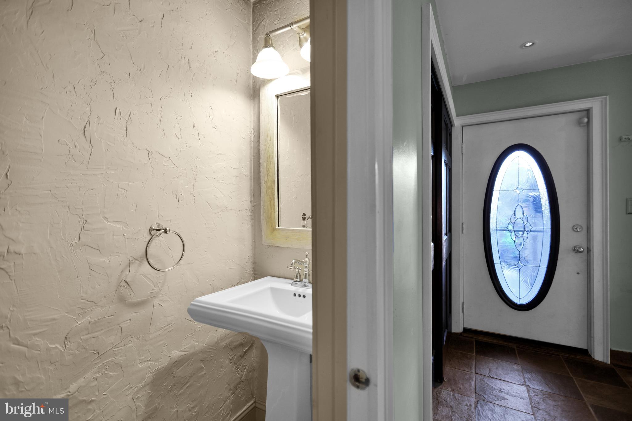 FLYING HILLS - Residential