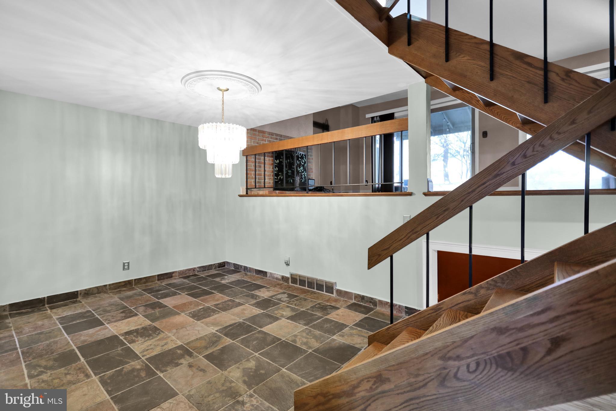 FLYING HILLS - Residential