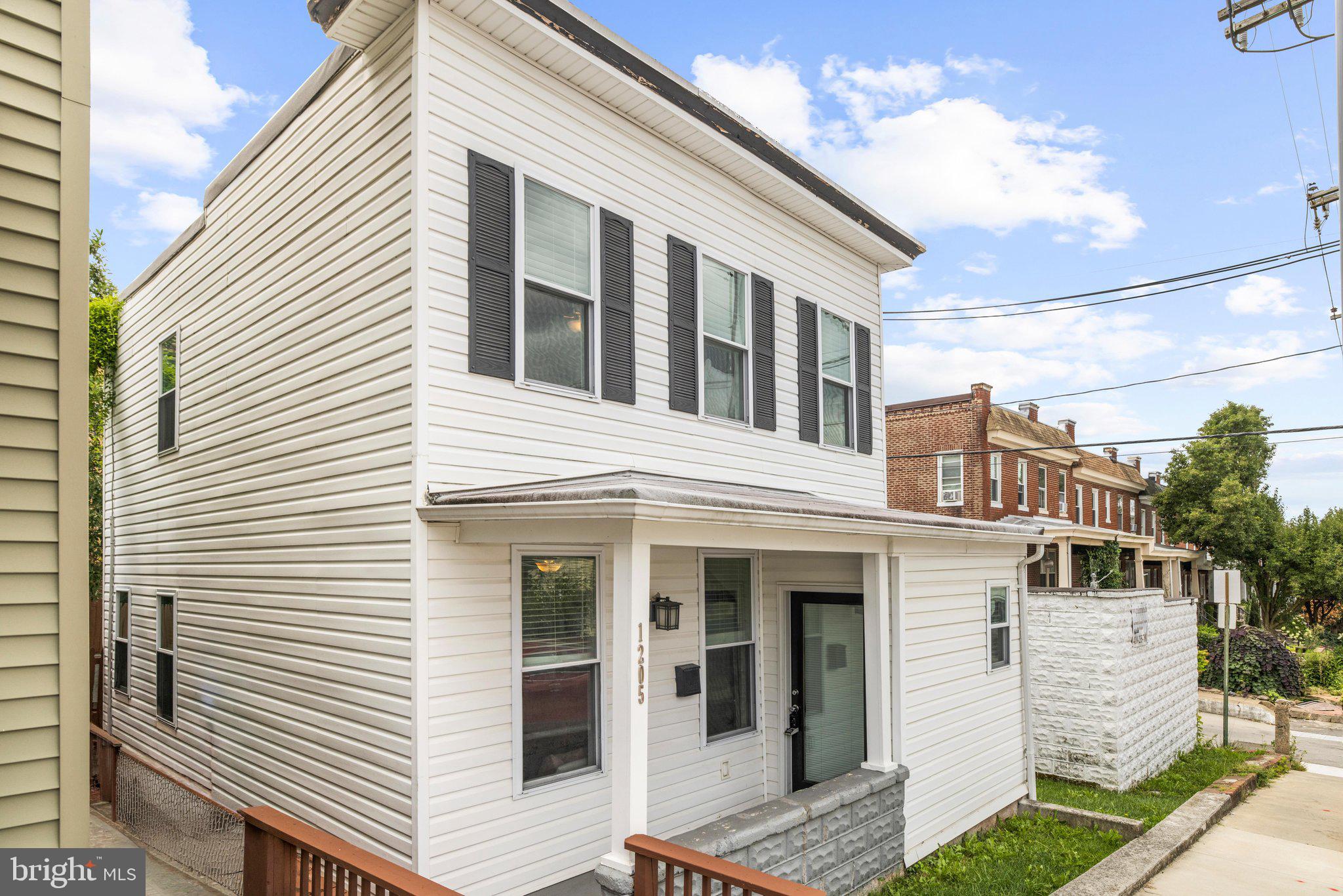 1205 UNION AVENUE