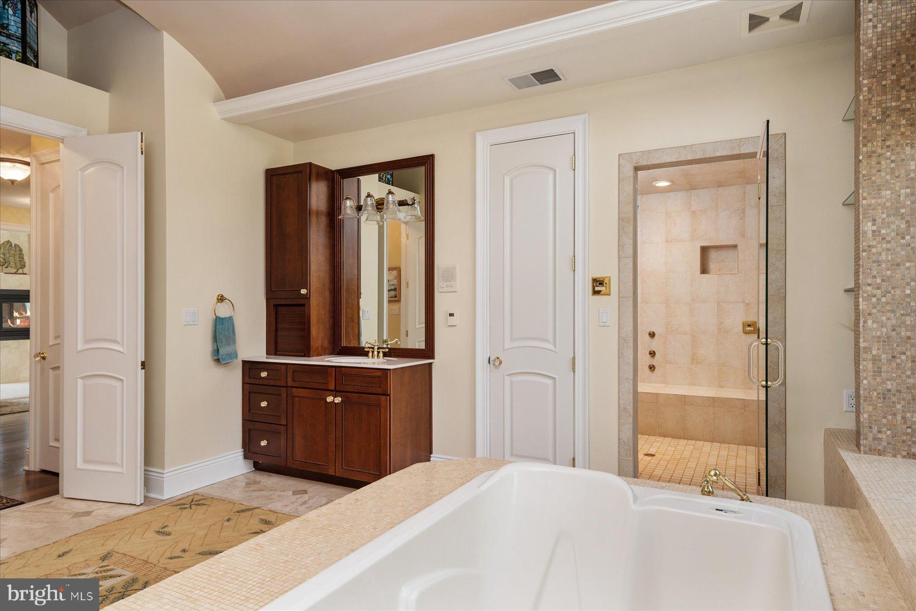 CAPE ST CLAIRE - Residential