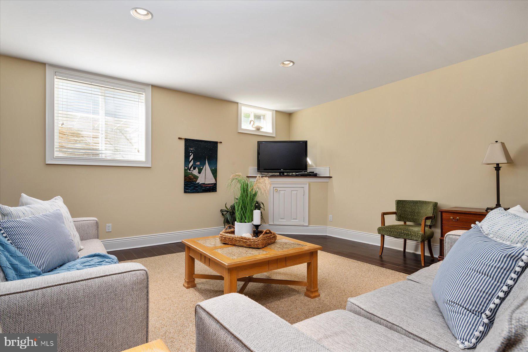 CAPE ST CLAIRE - Residential