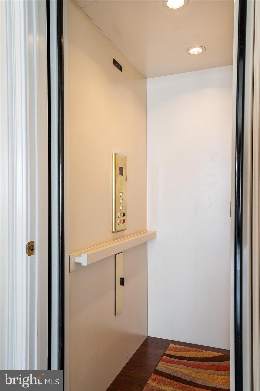 CAPE ST CLAIRE - Residential