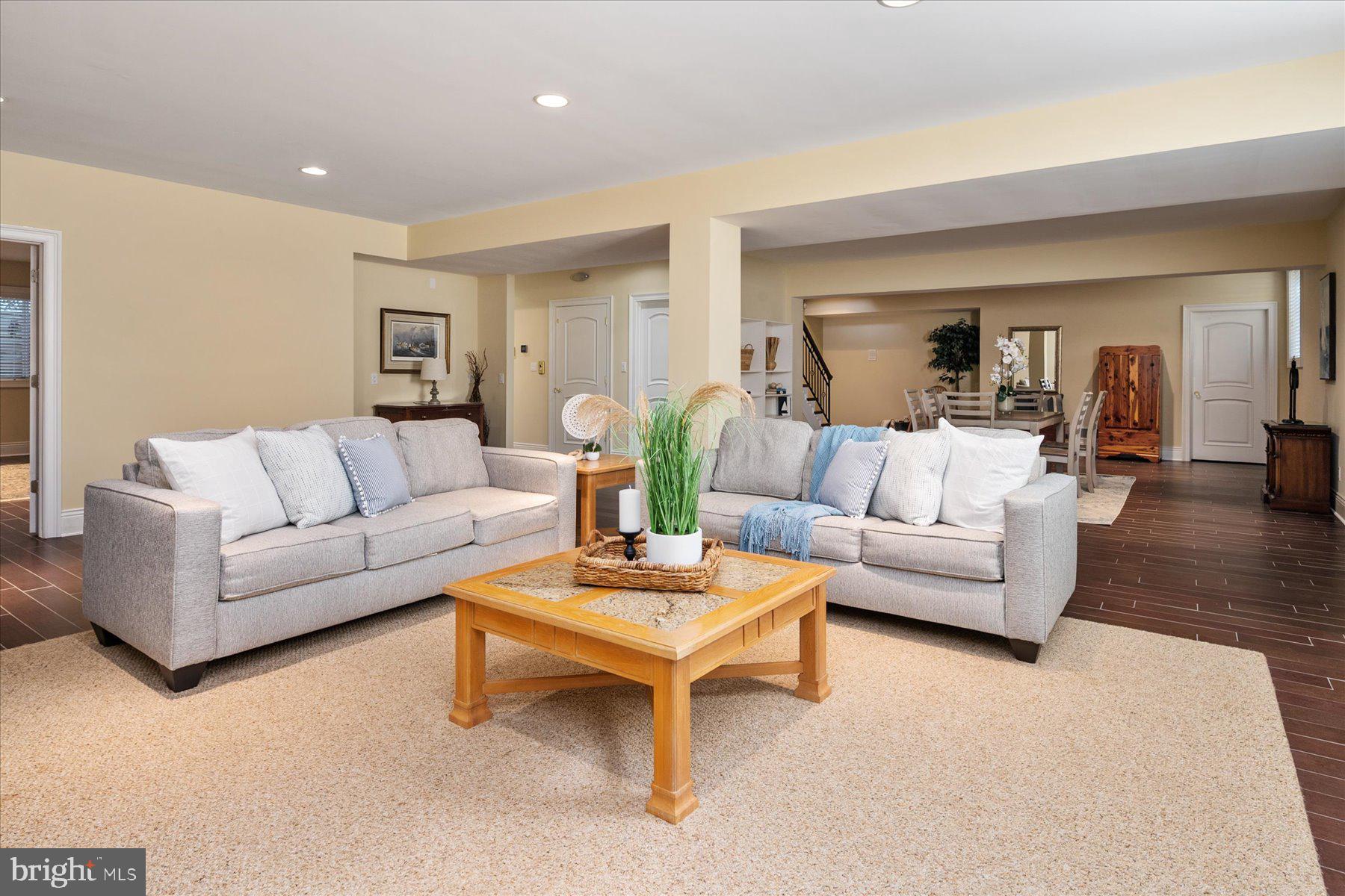 CAPE ST CLAIRE - Residential