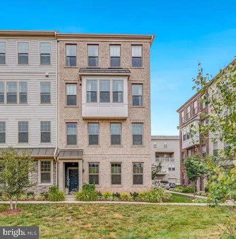 408 Pullman Place, Manassas Park, VA MLS: VAMP2003250