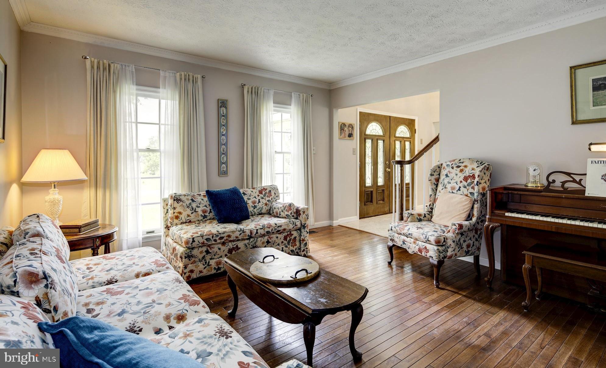 TODD LAKES - Residential