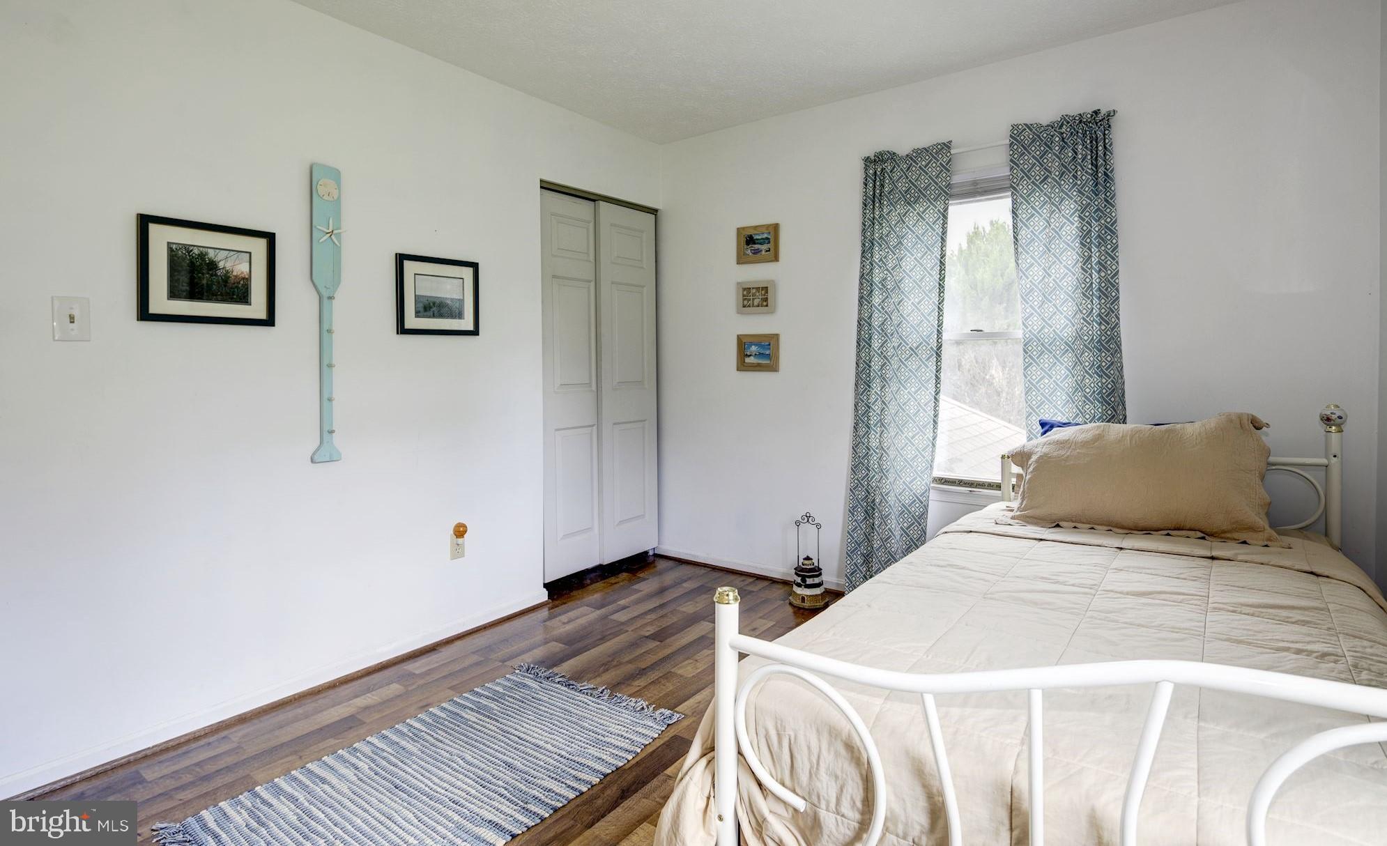 TODD LAKES - Residential