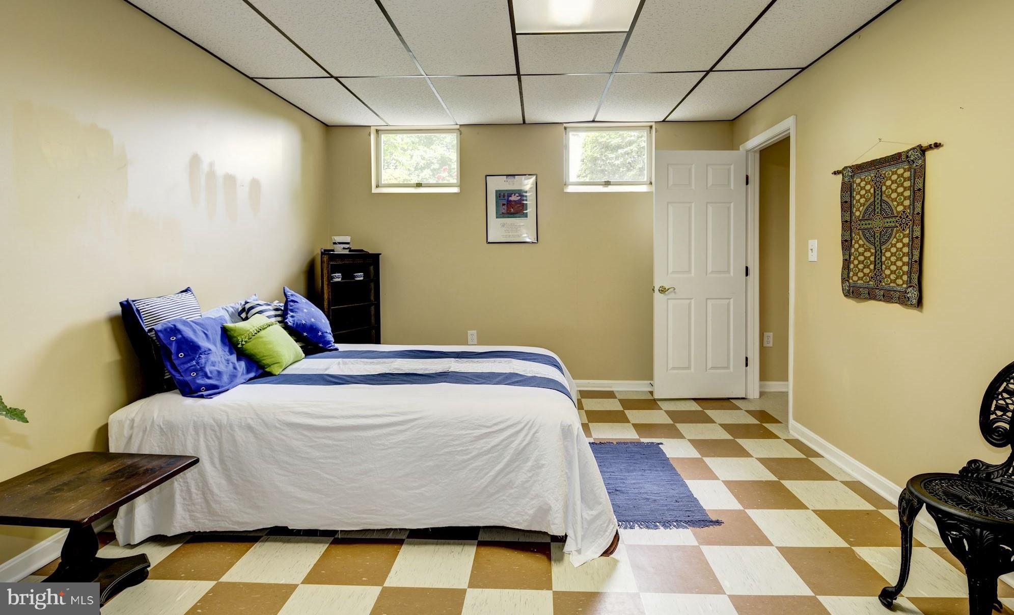 TODD LAKES - Residential