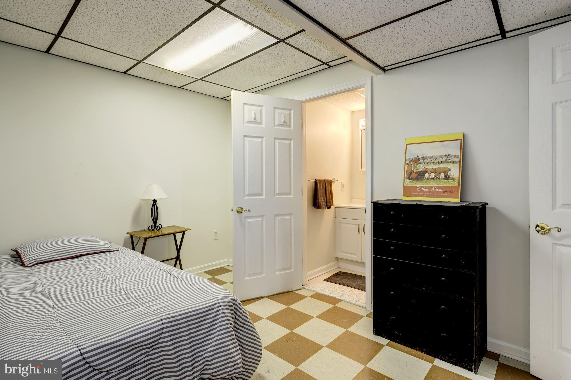 TODD LAKES - Residential