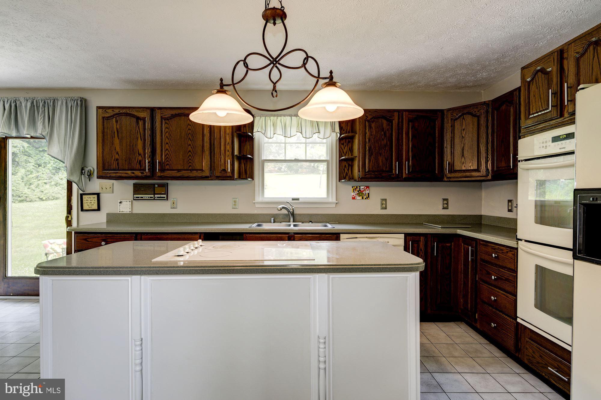 TODD LAKES - Residential