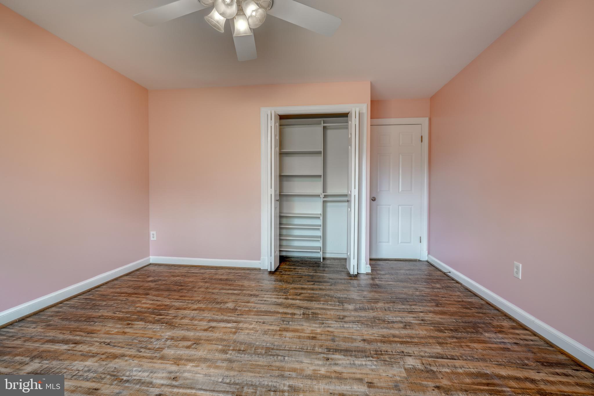 FARMLANDS - Residential