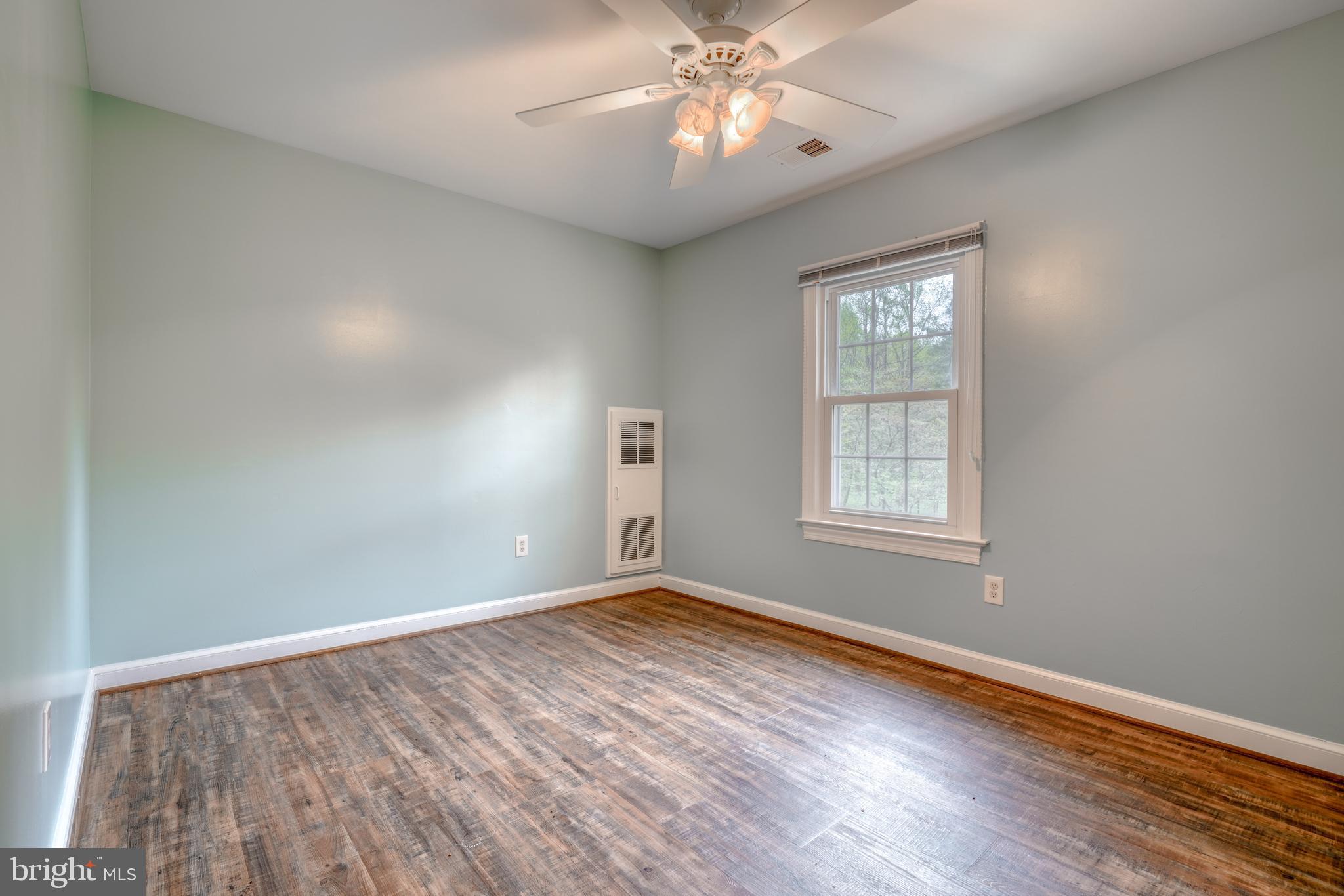 FARMLANDS - Residential