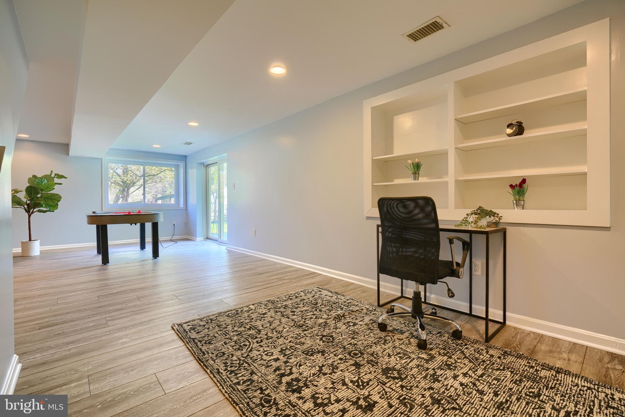 FARMLANDS - Residential