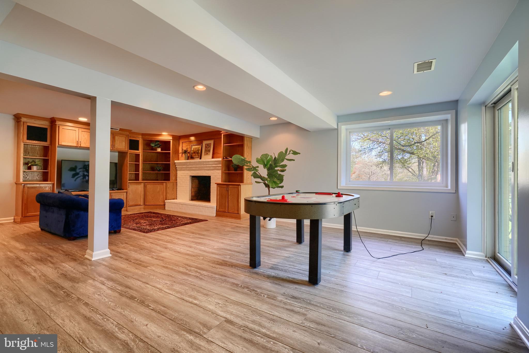 FARMLANDS - Residential