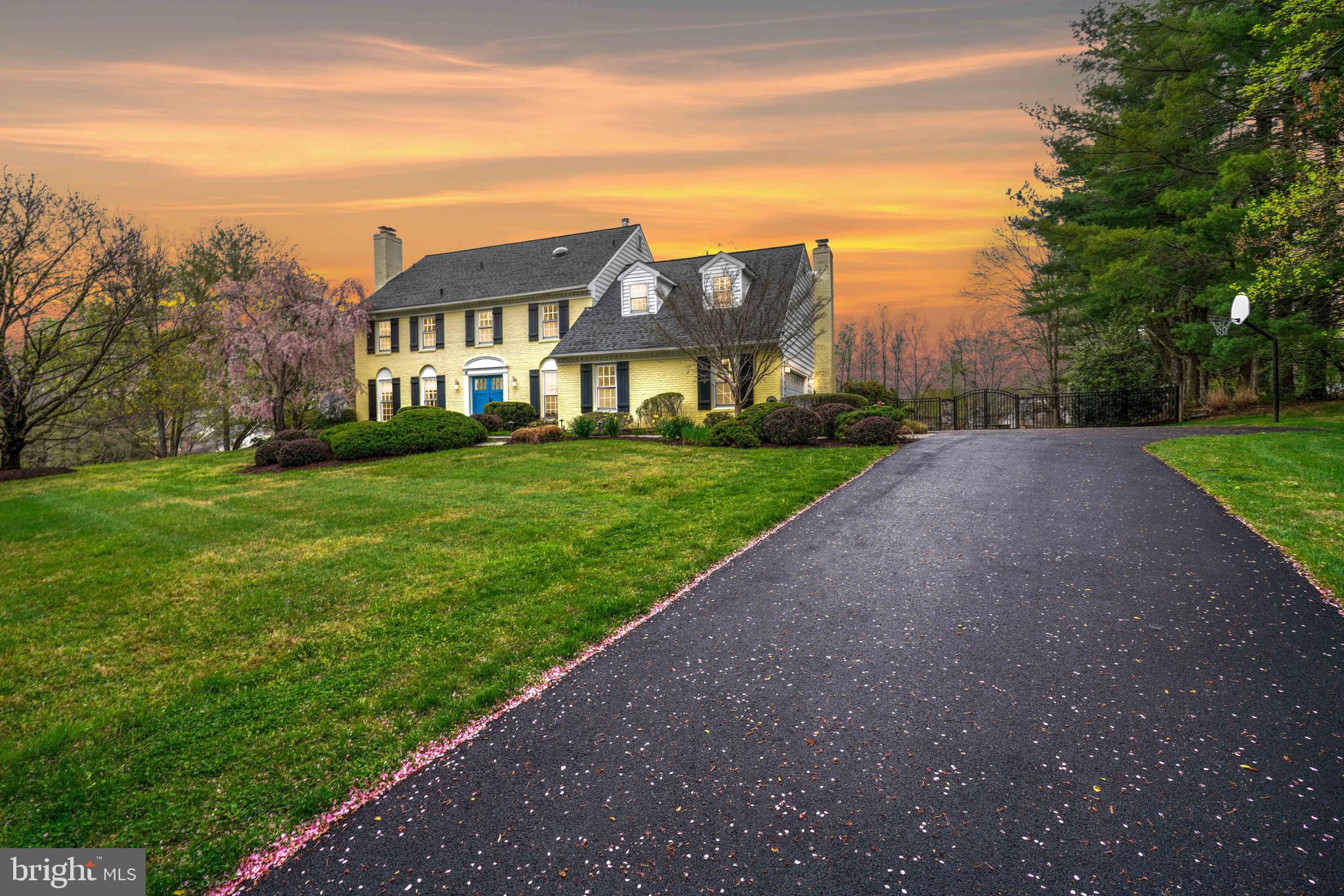 FARMLANDS - Residential