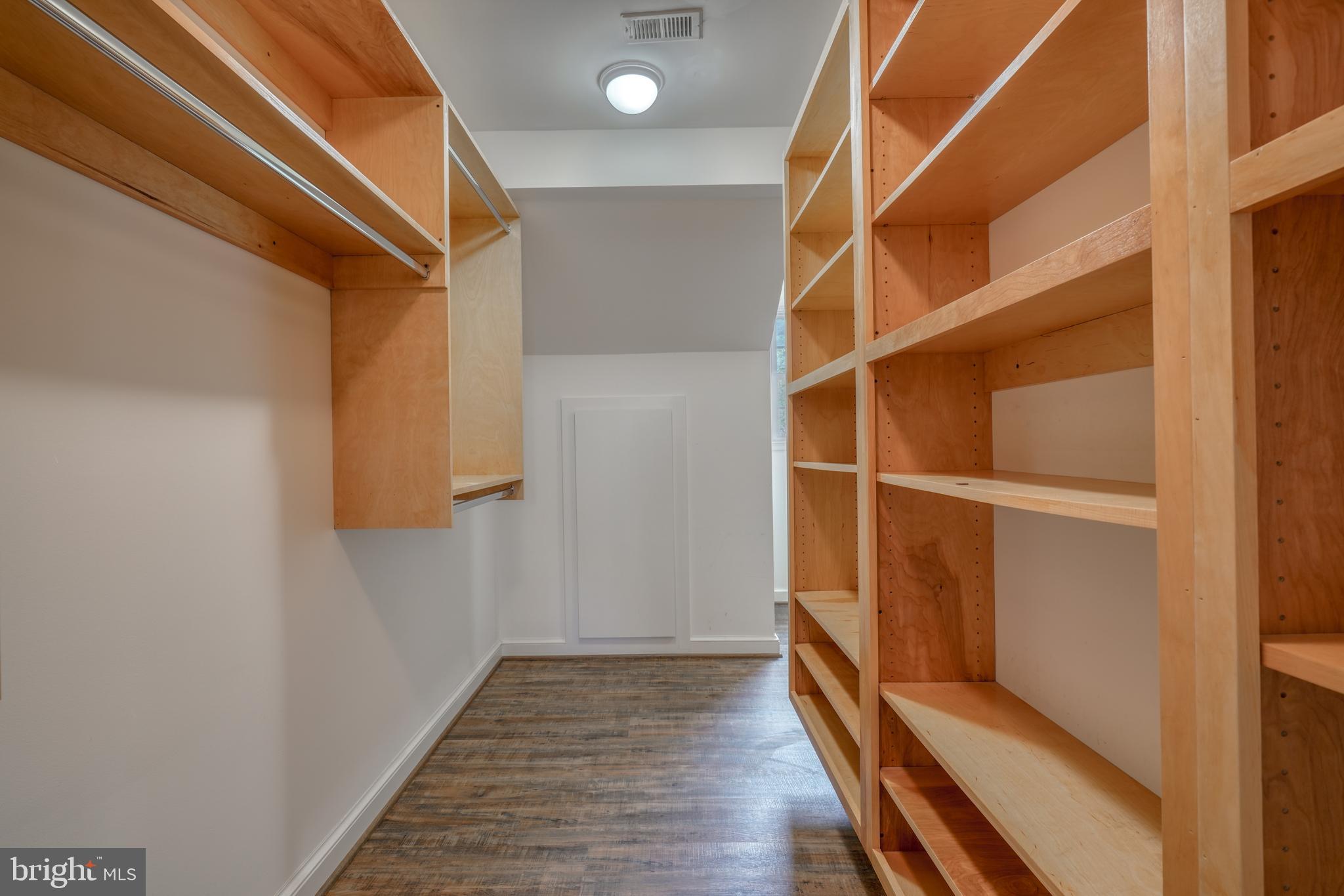 FARMLANDS - Residential