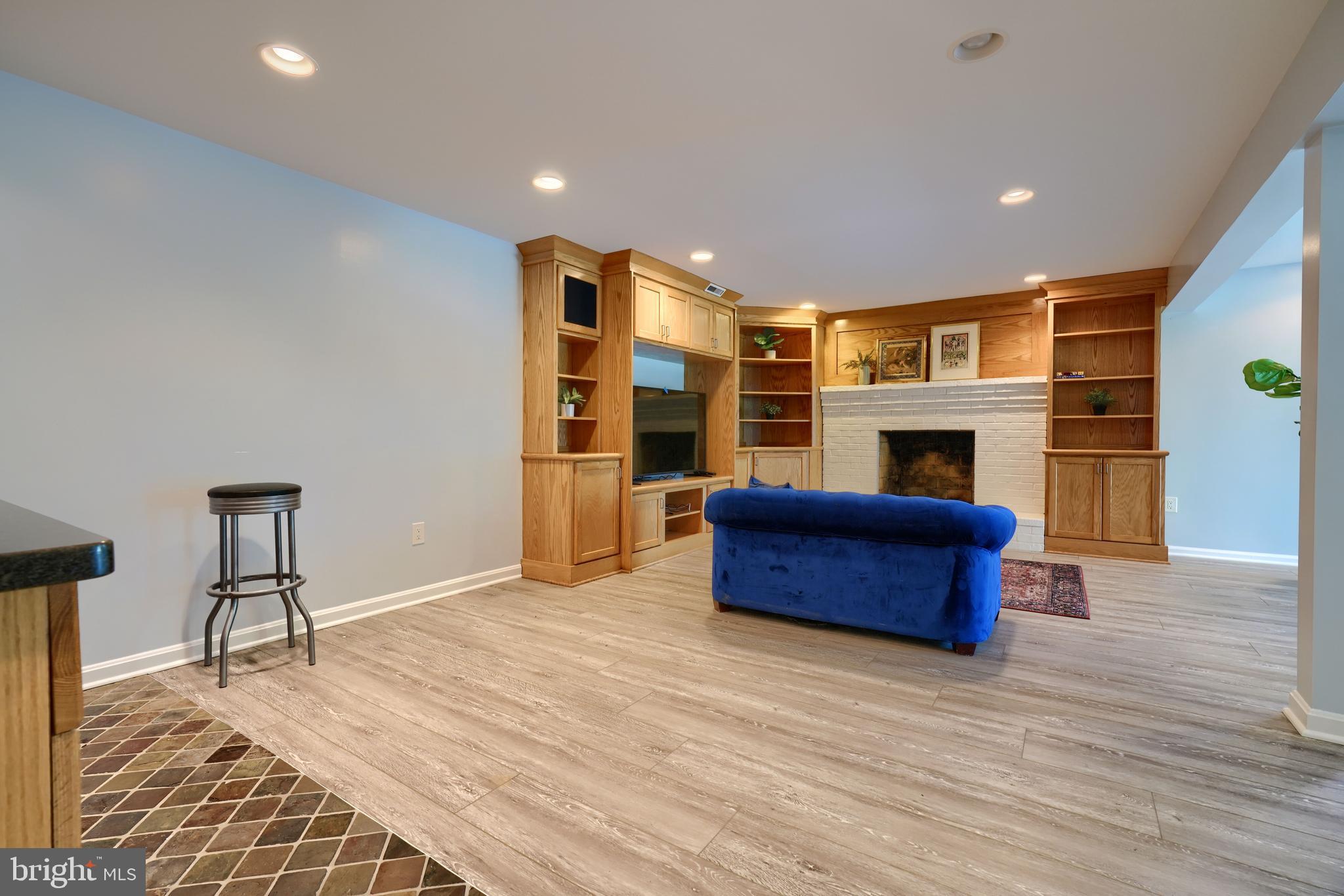 FARMLANDS - Residential