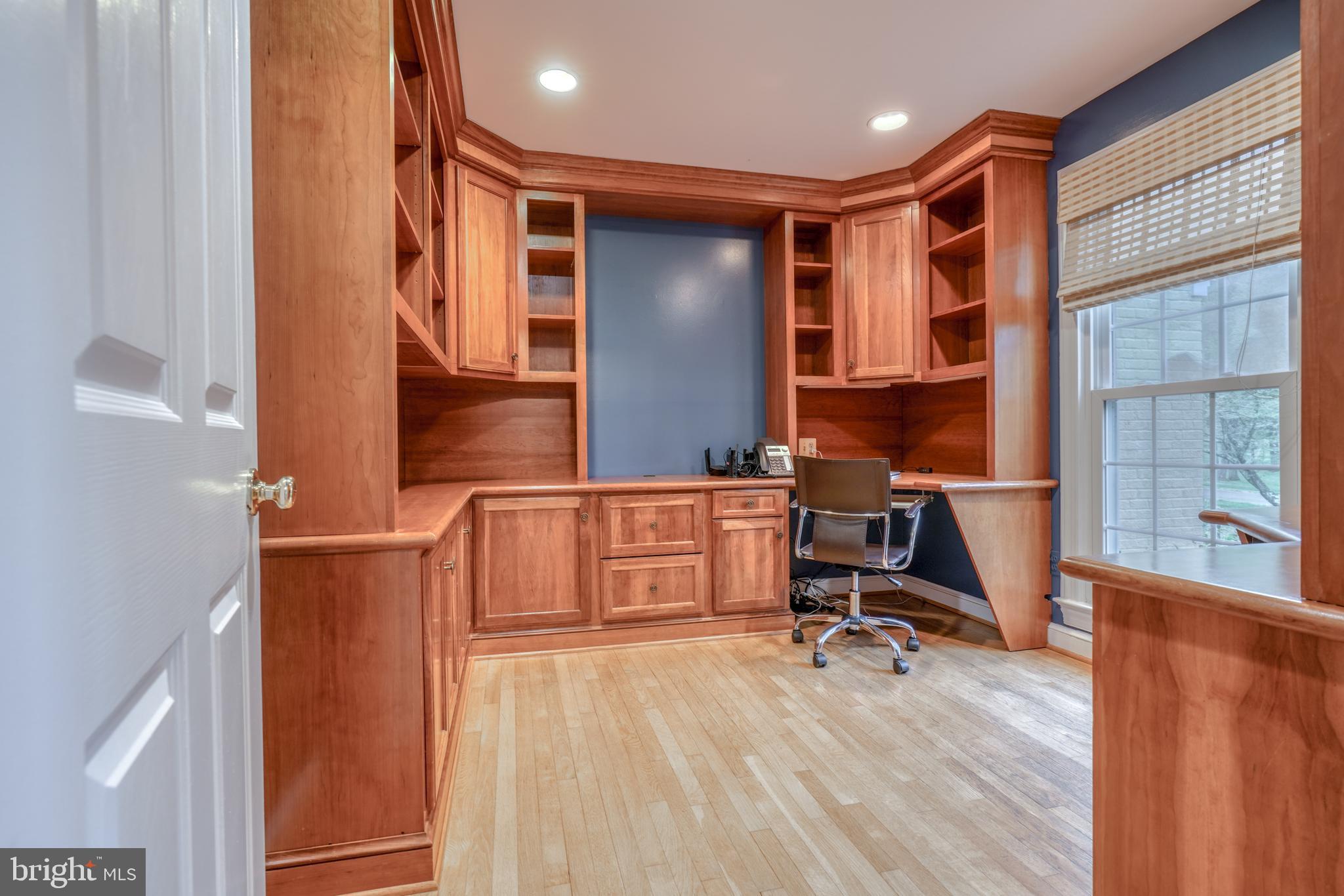 FARMLANDS - Residential