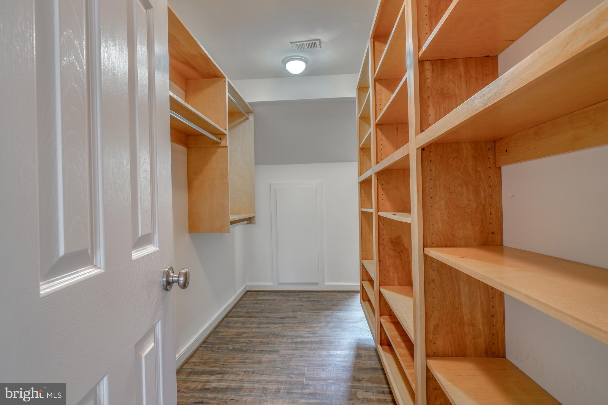 FARMLANDS - Residential