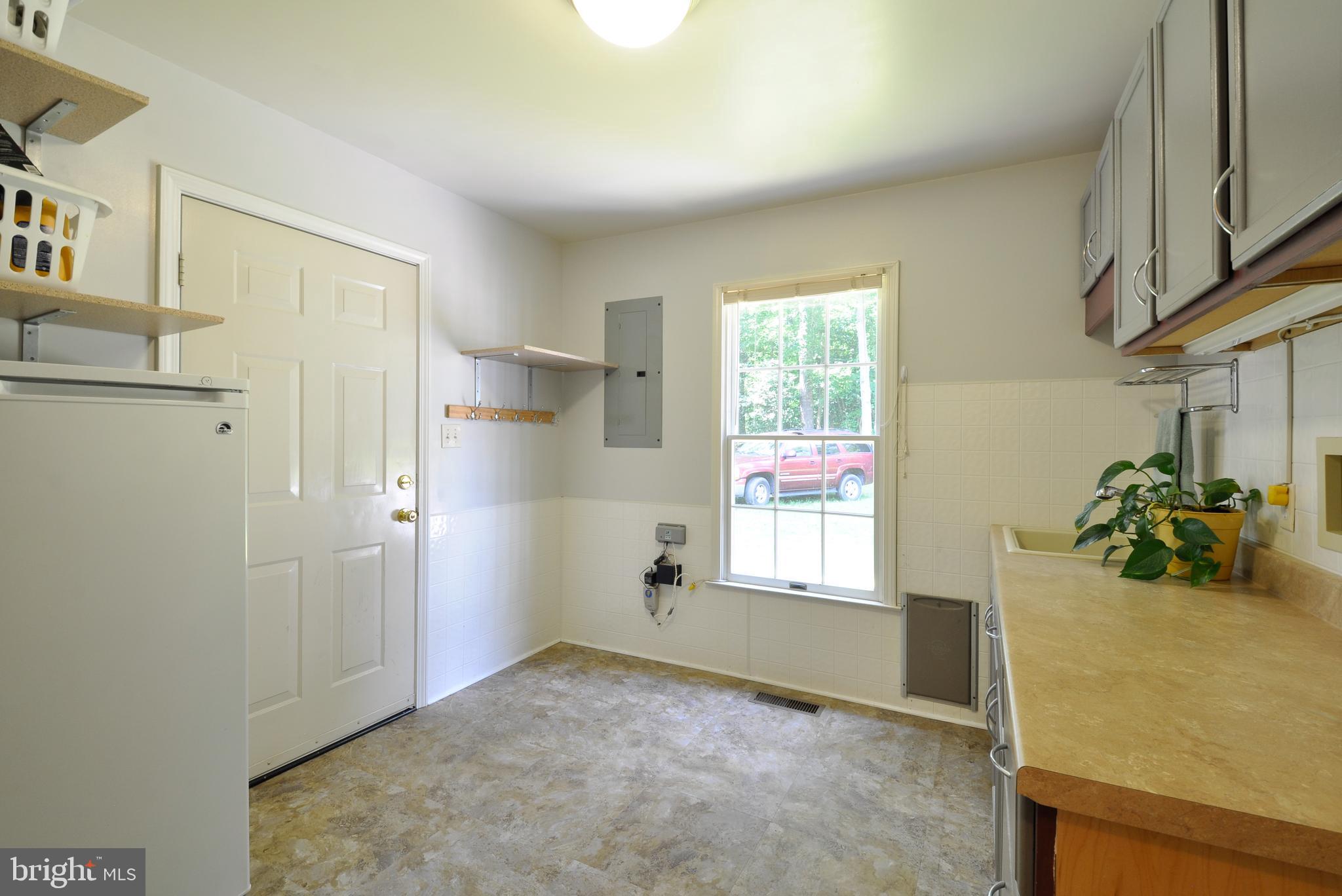 KG ON THE POTOMAC - Residential