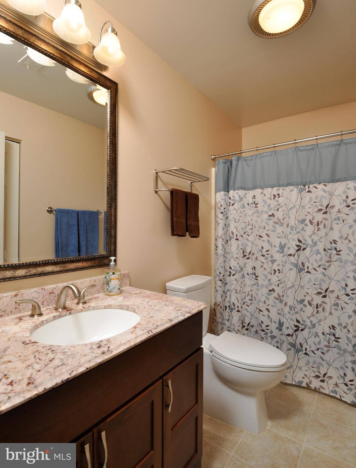 KG ON THE POTOMAC - Residential