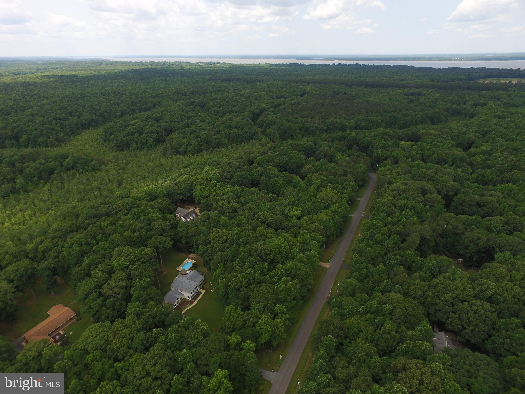 KG ON THE POTOMAC - Residential